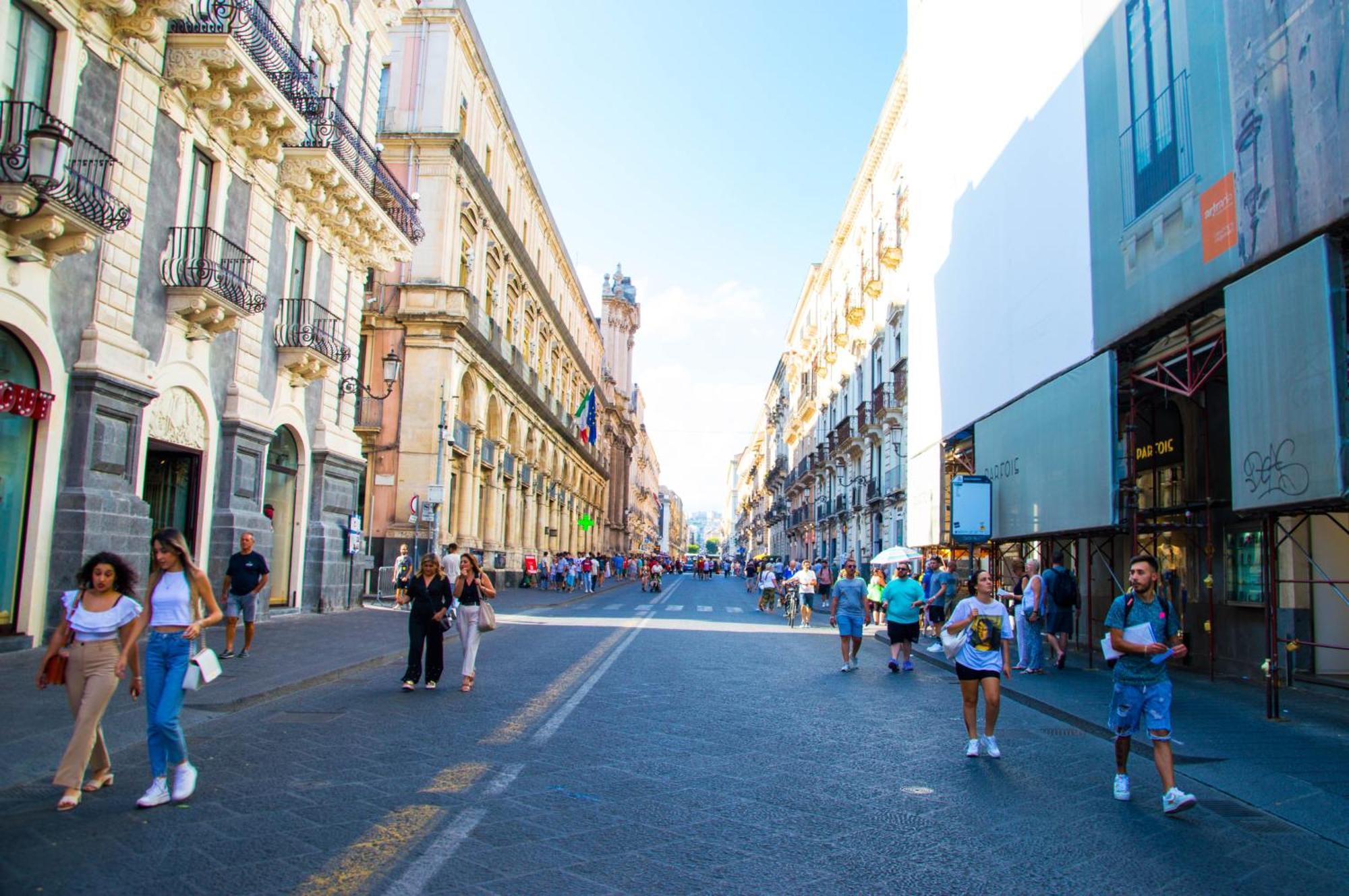 Case Vacanze Il Sorriso Catania Luaran gambar